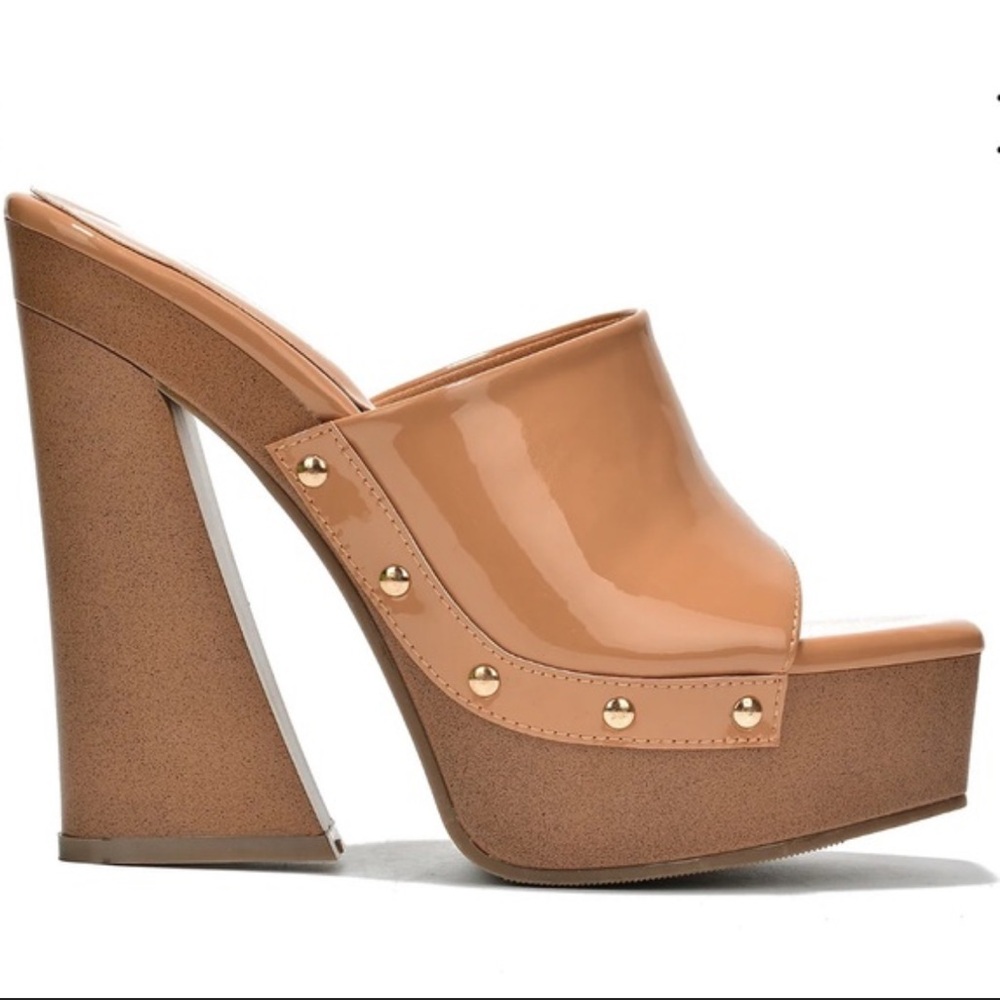 •CAPE ROBBIN• “Moika” Square Toe Platform Block Heels Sandals - Tan // NIB